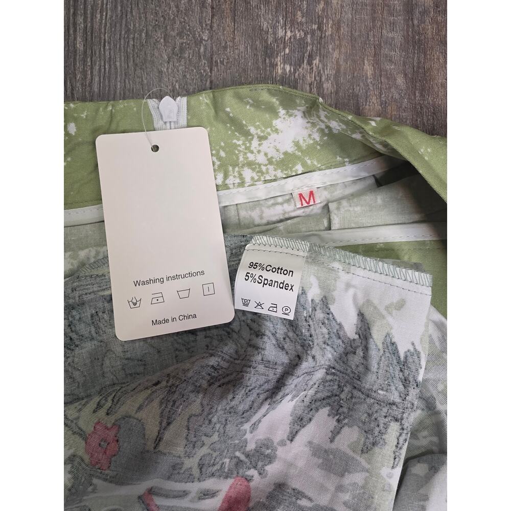 Dressoar Green Alpine Village Mountain Scene Pleated A-Line Skirt Size M NWT - Picture 7 of 7